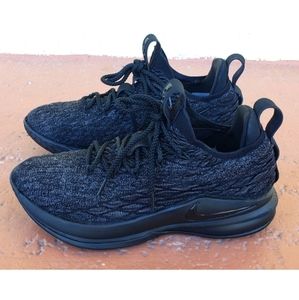 Lebron 15 low